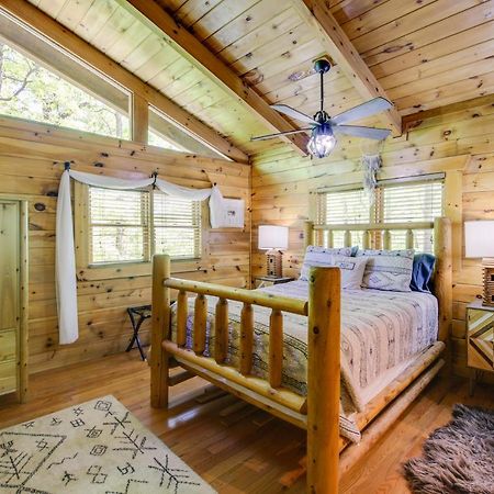 Gatlinburg Family Cabin With Private Hot Tub And Deck! Villa ภายนอก รูปภาพ